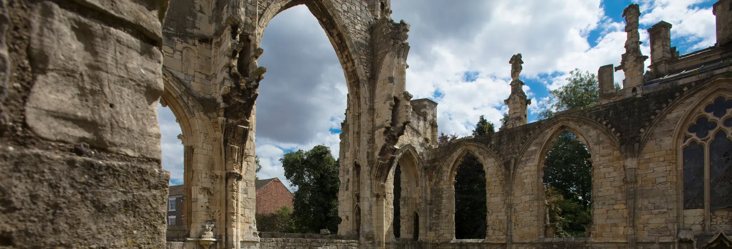 Howden Minster ruins Hull Trains Yorkshire