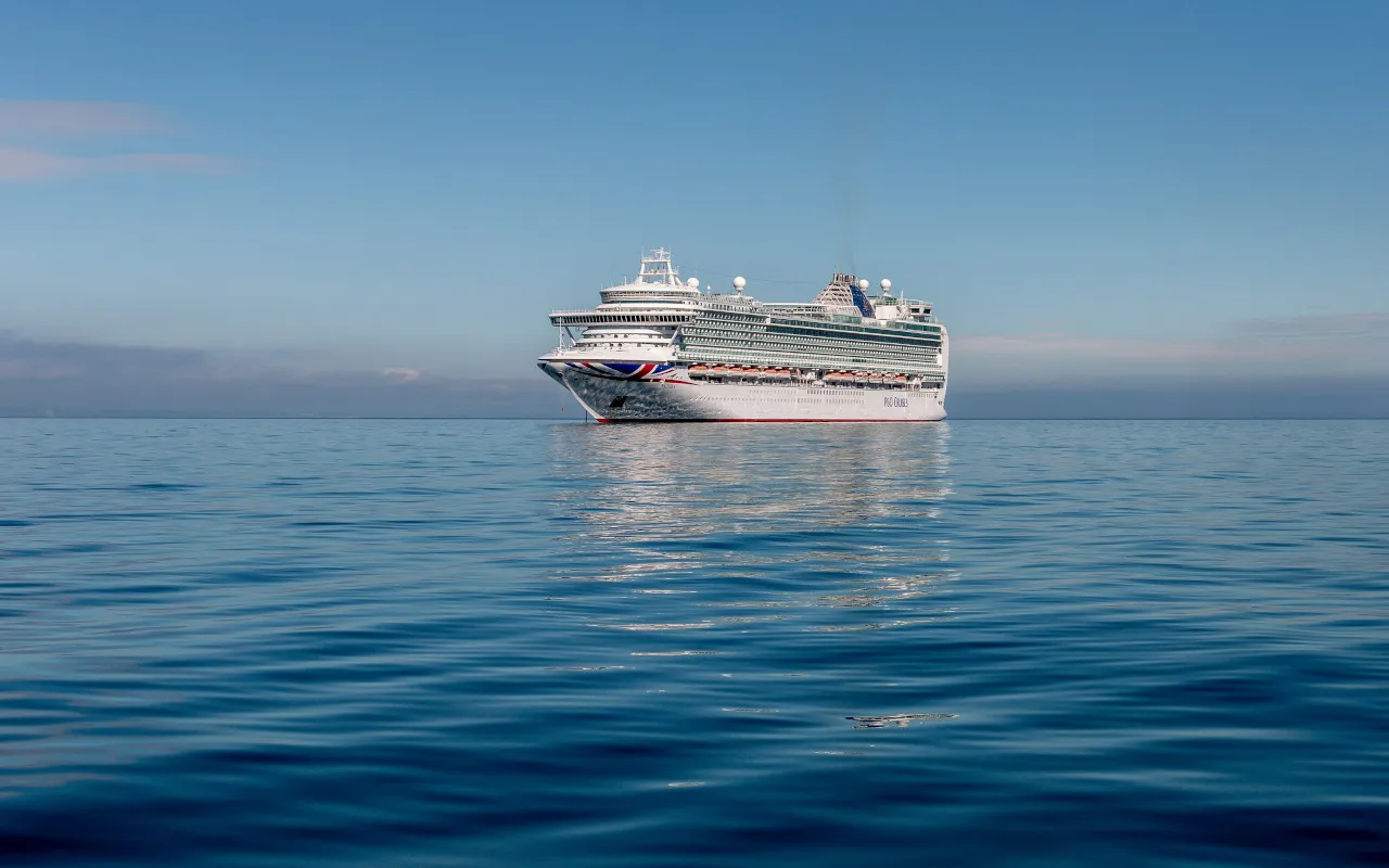 Cruise ship