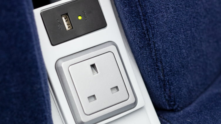 hull trains paragon plug sockets